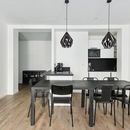Elegant Appartement Dans Le Quartier Concorde A Paris Exterior photo
