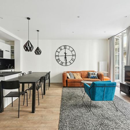 Elegant Appartement Dans Le Quartier Concorde A Paris Exterior photo