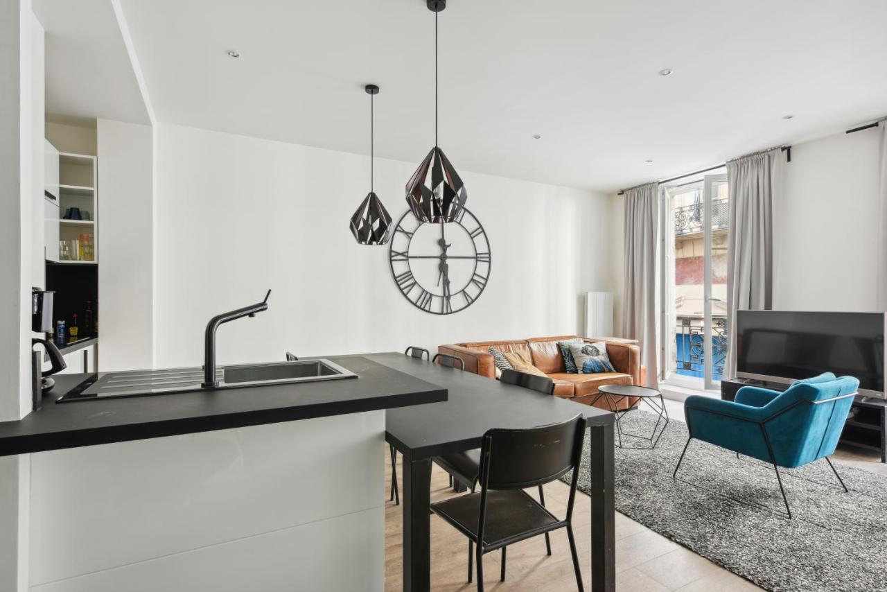 Elegant Appartement Dans Le Quartier Concorde A Paris Exterior photo